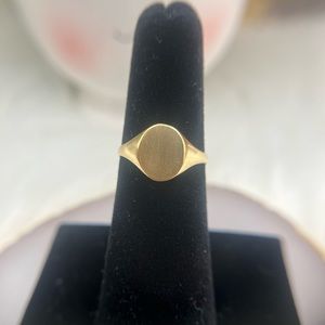 14k Yellow Gold Oval Signet Ring